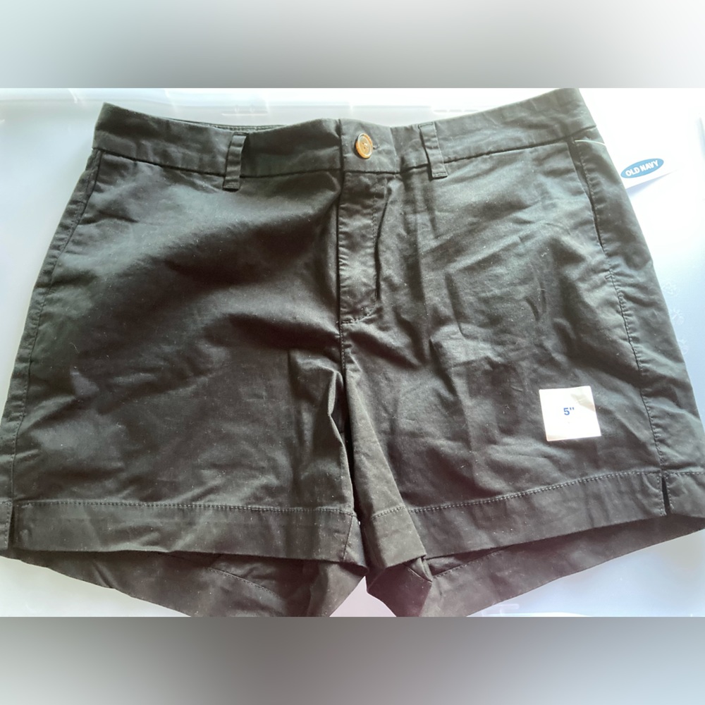 Old Navy Women’s 5” Everyday Short